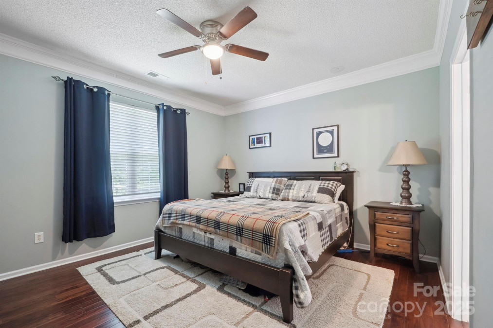 16337 Greybriar Forest Ln Charlotte, NC 28278