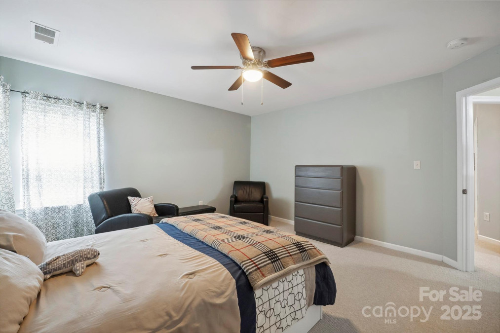 16337 Greybriar Forest Ln Charlotte, NC 28278