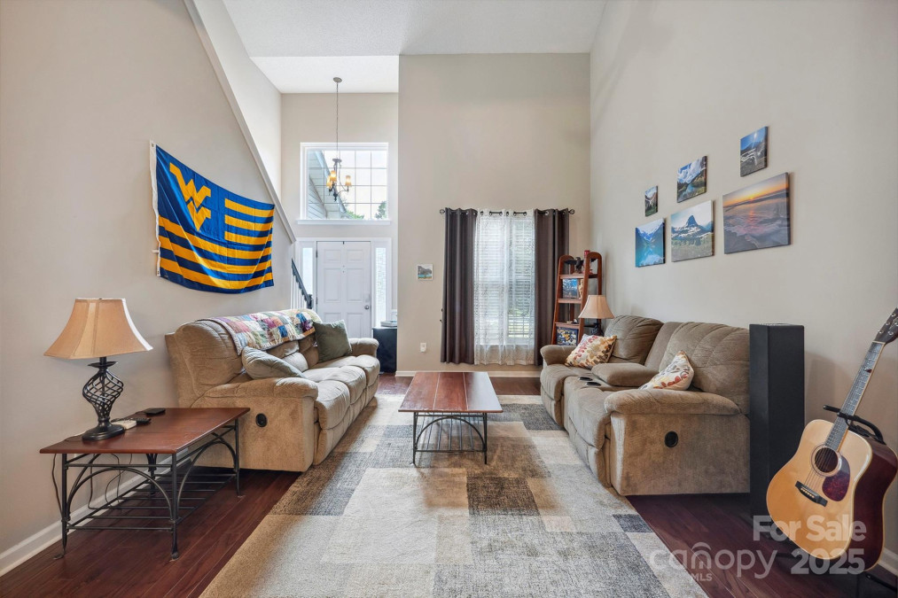 16337 Greybriar Forest Ln Charlotte, NC 28278