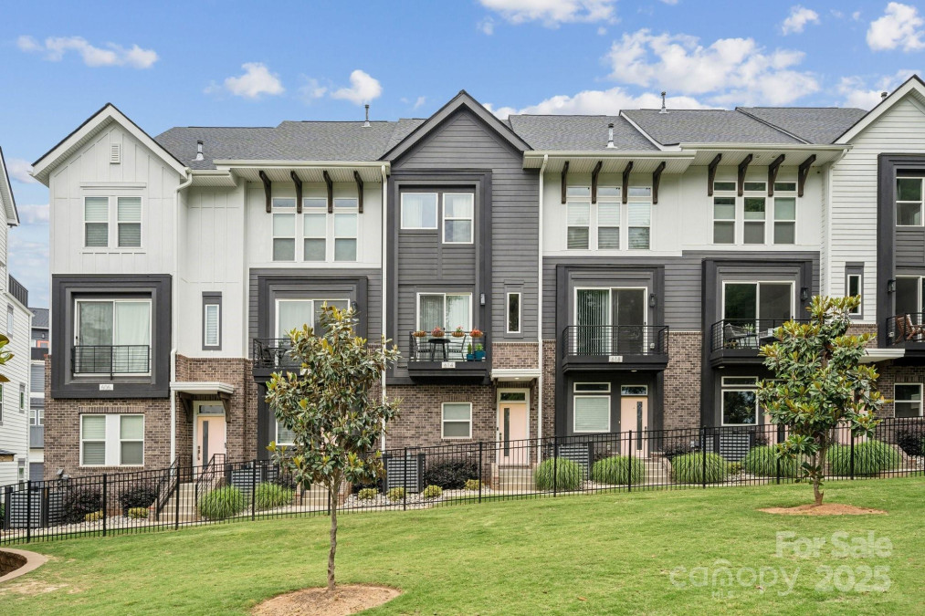 614 West End Dr Charlotte, NC 28208