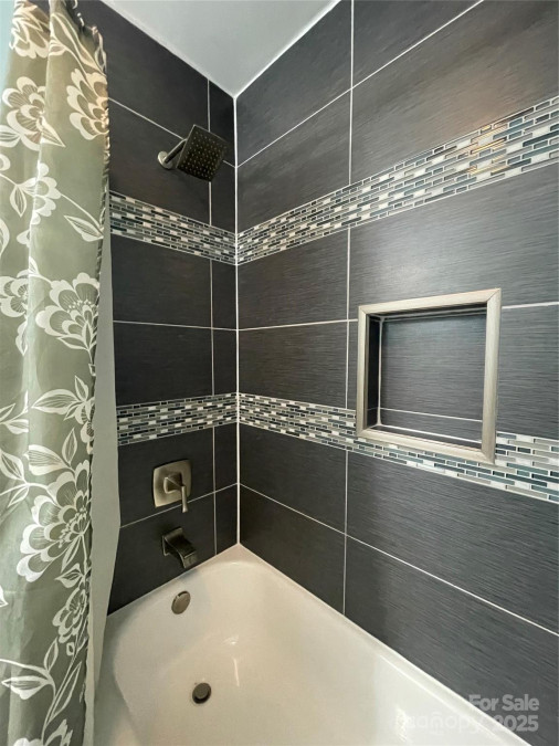 517 Grassy Creek Rn Chester, SC 29706