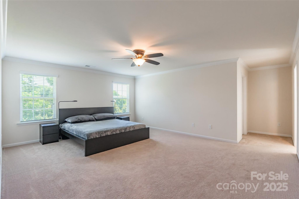 7711 Kelburn Ln Charlotte, NC 28273