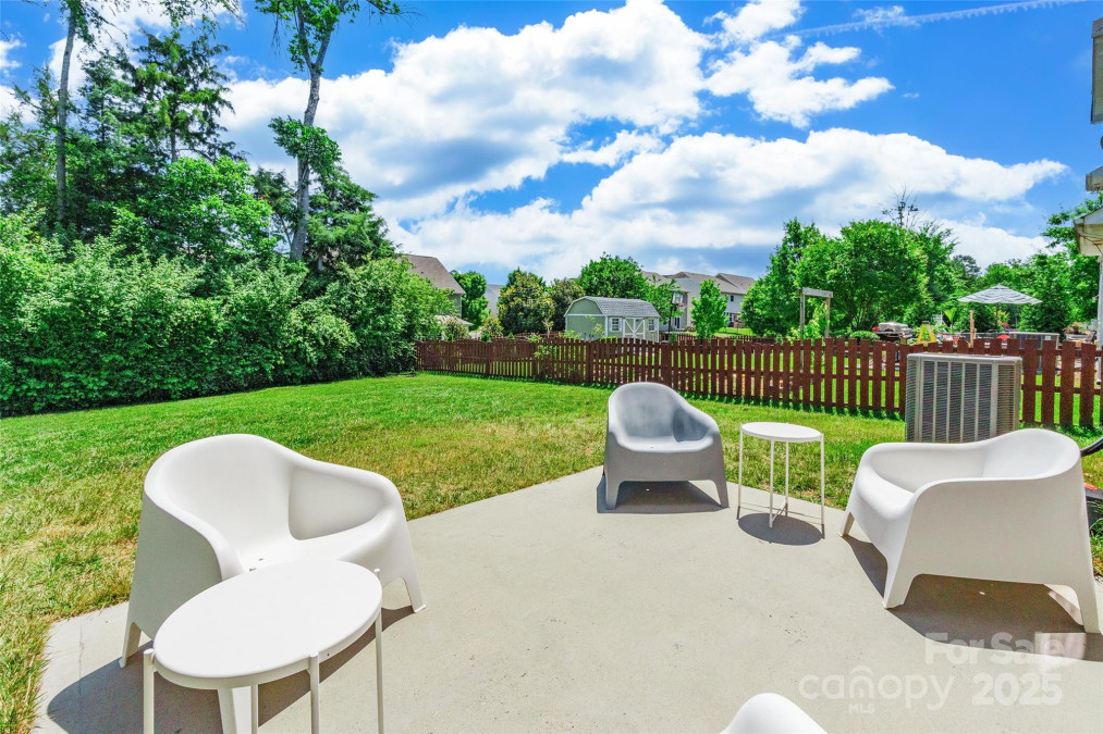7711 Kelburn Ln Charlotte, NC 28273