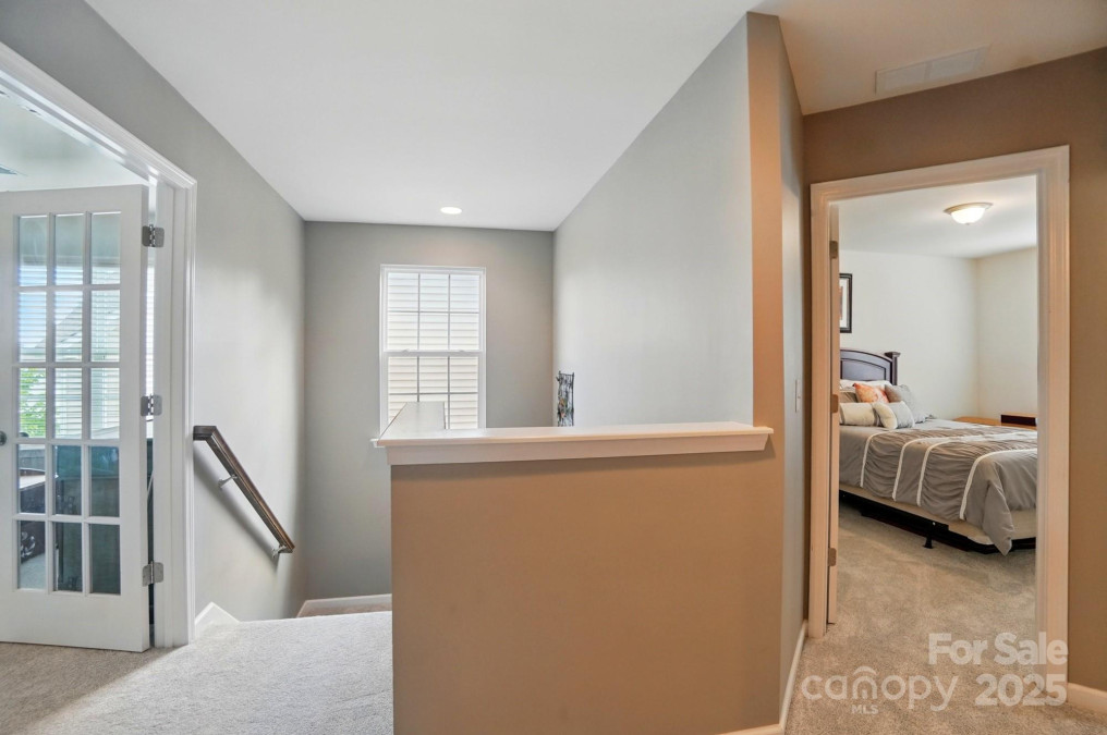 9301 Swimming Dr Harrisburg, NC 28075