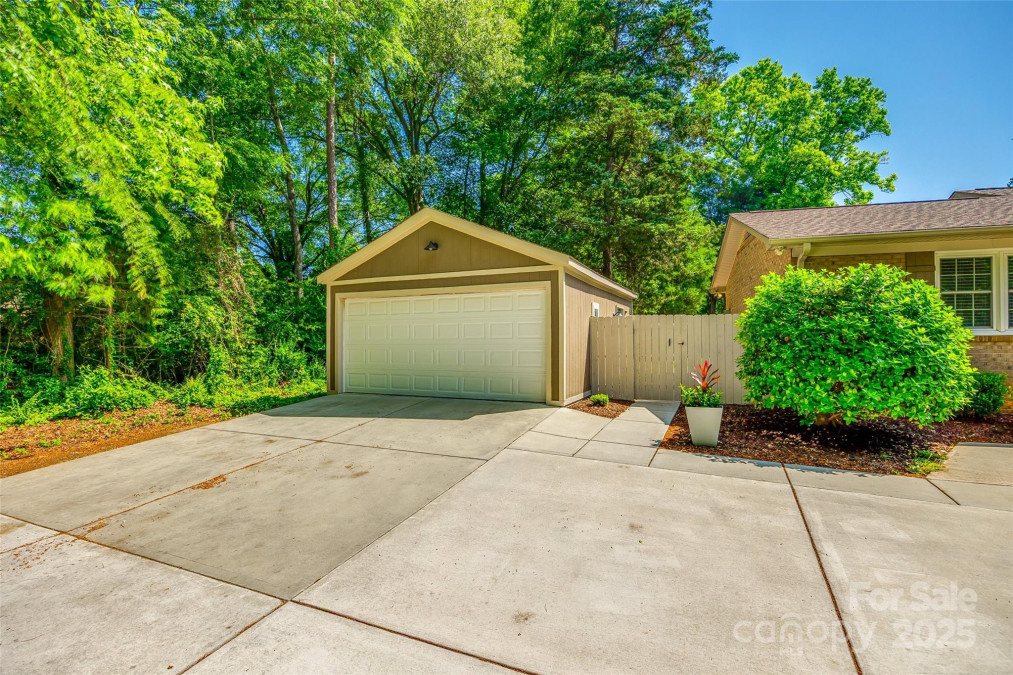 1154 Doby Ct Fort Mill, SC 29715