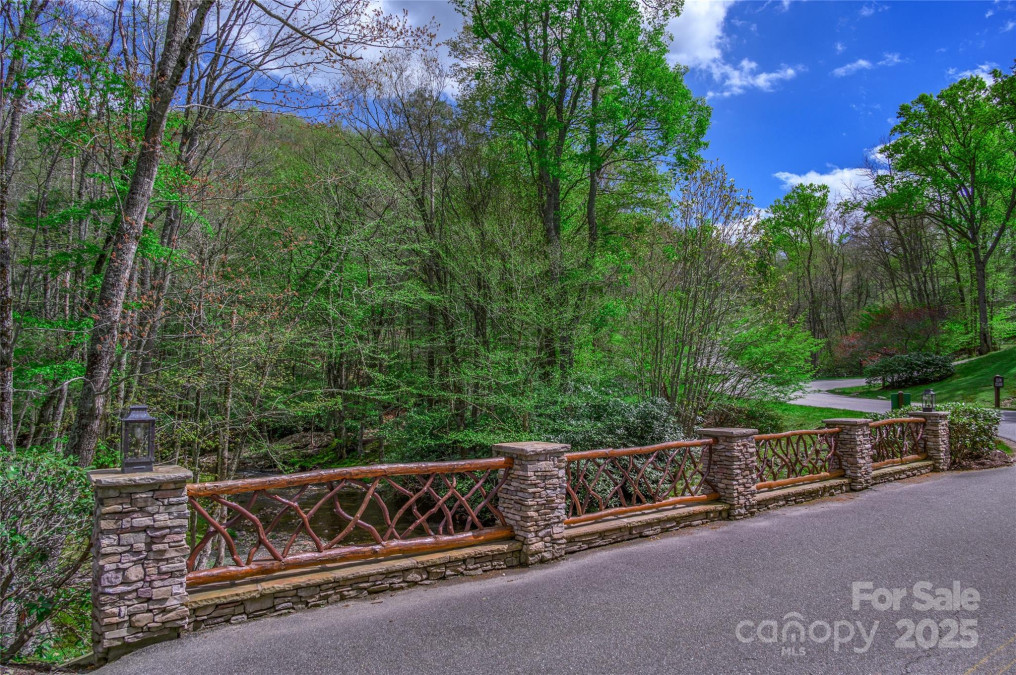 139 Beaver Lodge Trl Blowing Rock, NC 28605