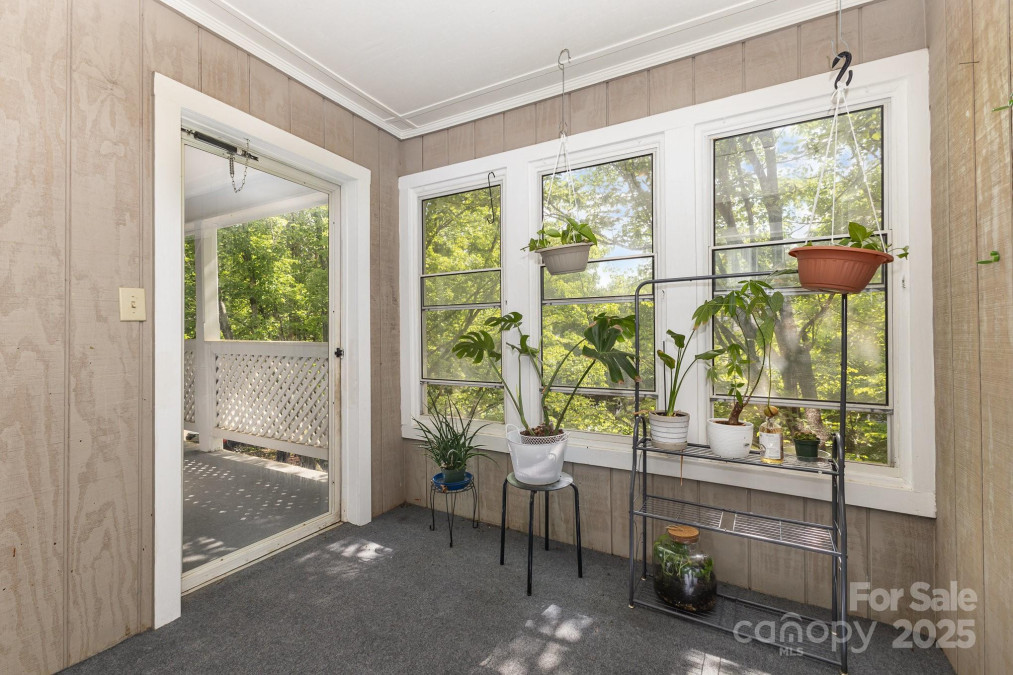 6011 Treetop Ct Charlotte, NC 28212