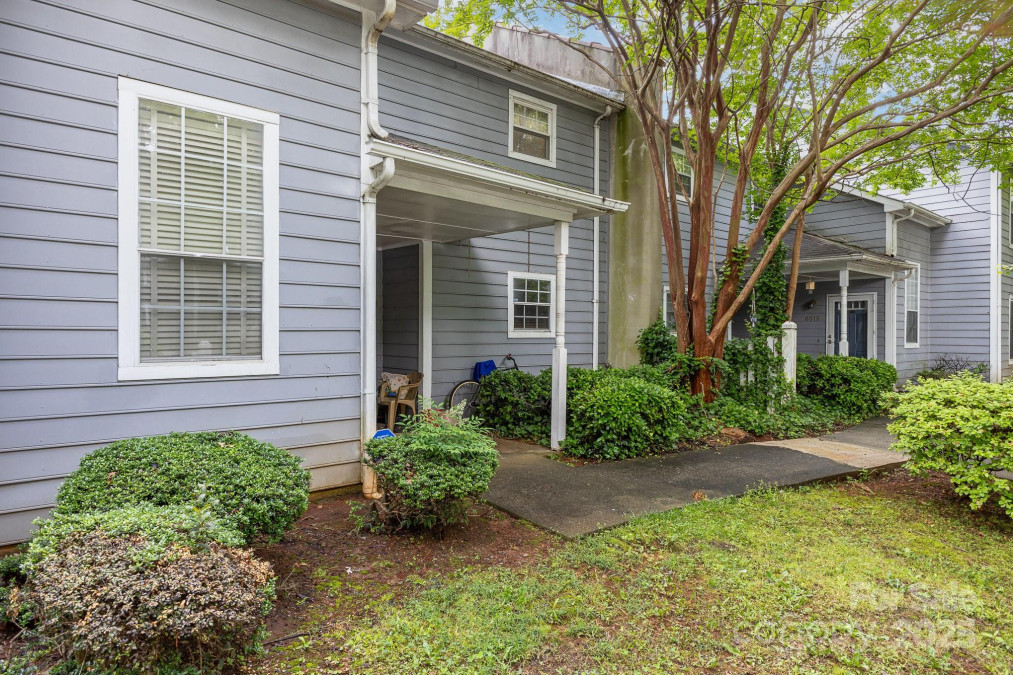 6011 Treetop Ct Charlotte, NC 28212
