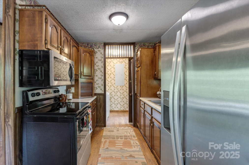 12 Thumper Ln Arden, NC 28704