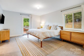 17 Beaverdam Ct Asheville, NC 28804