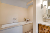 17 Beaverdam Ct Asheville, NC 28804