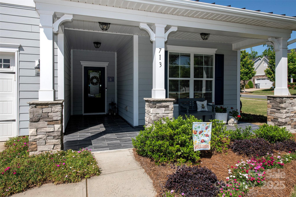 713 Blue Violet Ln Belmont, NC 28012