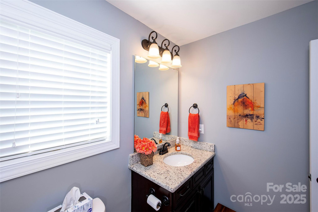 713 Blue Violet Ln Belmont, NC 28012