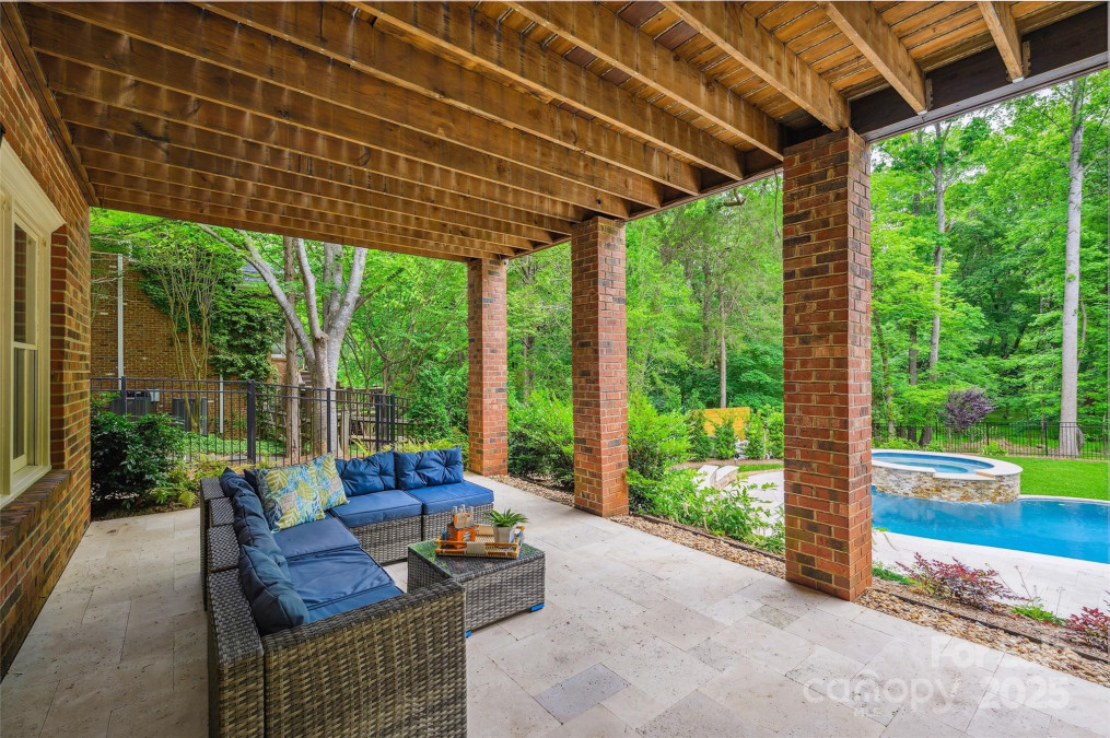 7812 Seton House Ln Charlotte, NC 28277