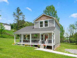 9 Ruff Rd Leicester, NC 28748