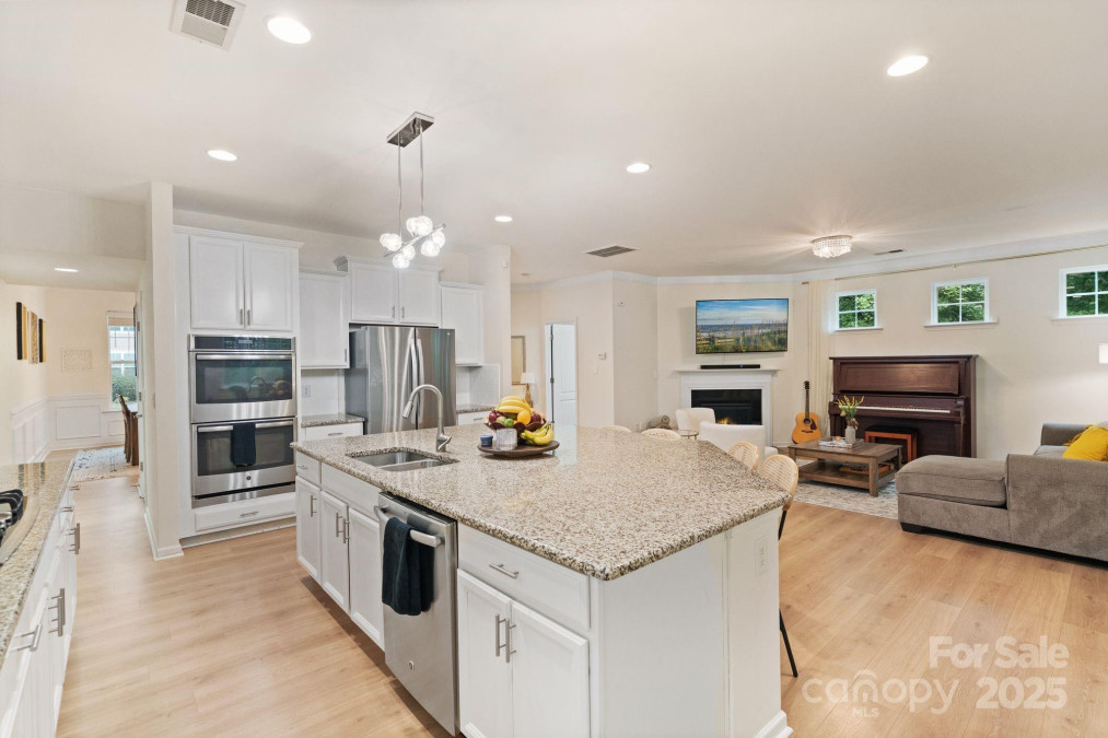 1104 Snowbird Ln Waxhaw, NC 28173
