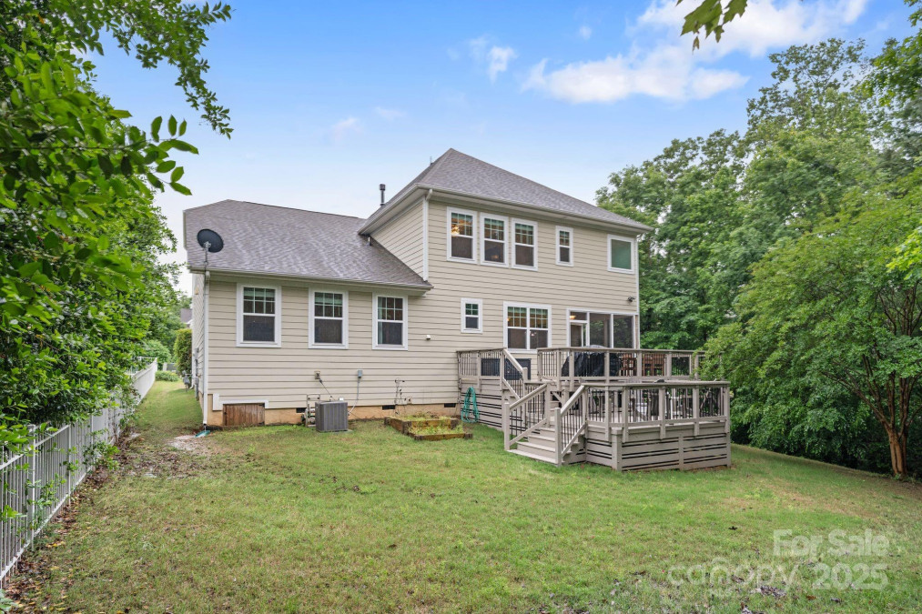 1104 Snowbird Ln Waxhaw, NC 28173