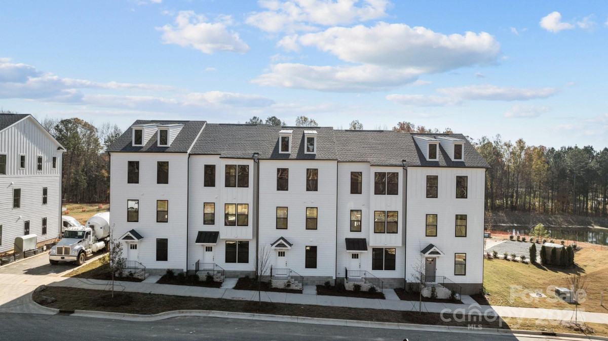 7122 Westrow Ave Charlotte, NC 27278