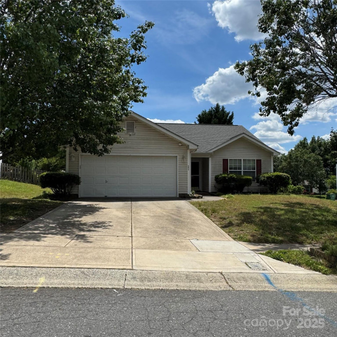 3012 Longspur Dr Matthews, NC 28105