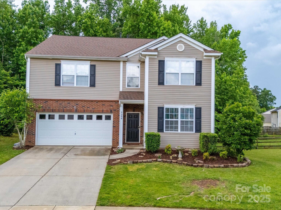 2306 Nettleton Ct Matthews, NC 28105