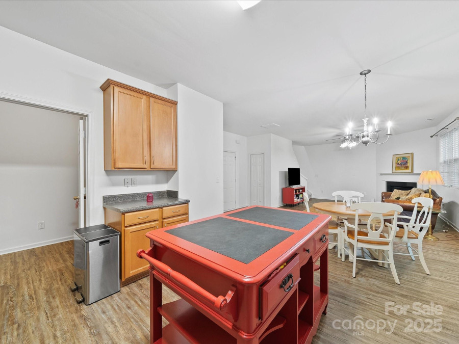 2306 Nettleton Ct Matthews, NC 28105