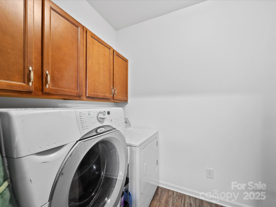 2306 Nettleton Ct Matthews, NC 28105