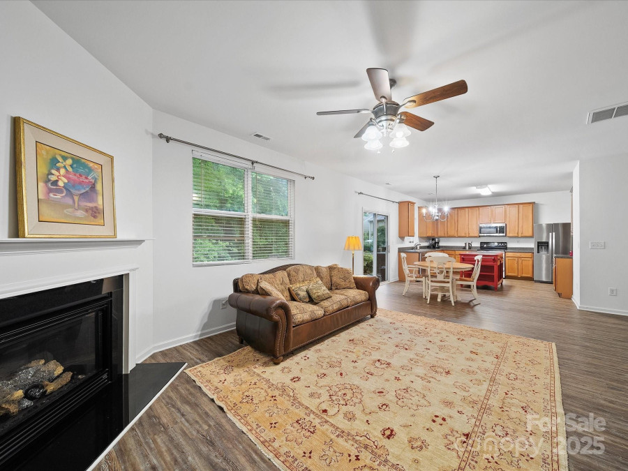 2306 Nettleton Ct Matthews, NC 28105