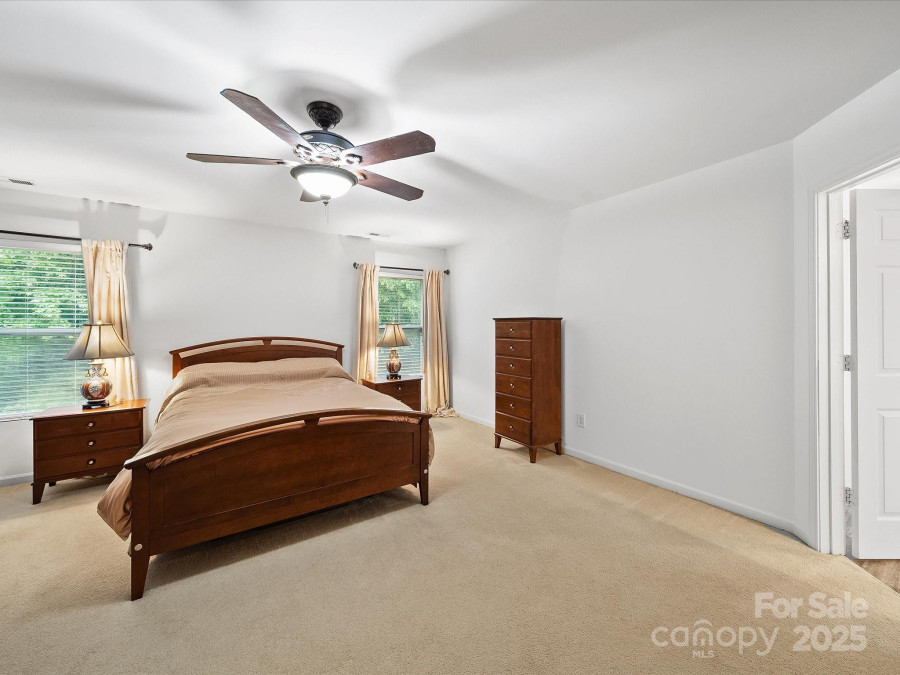 2306 Nettleton Ct Matthews, NC 28105