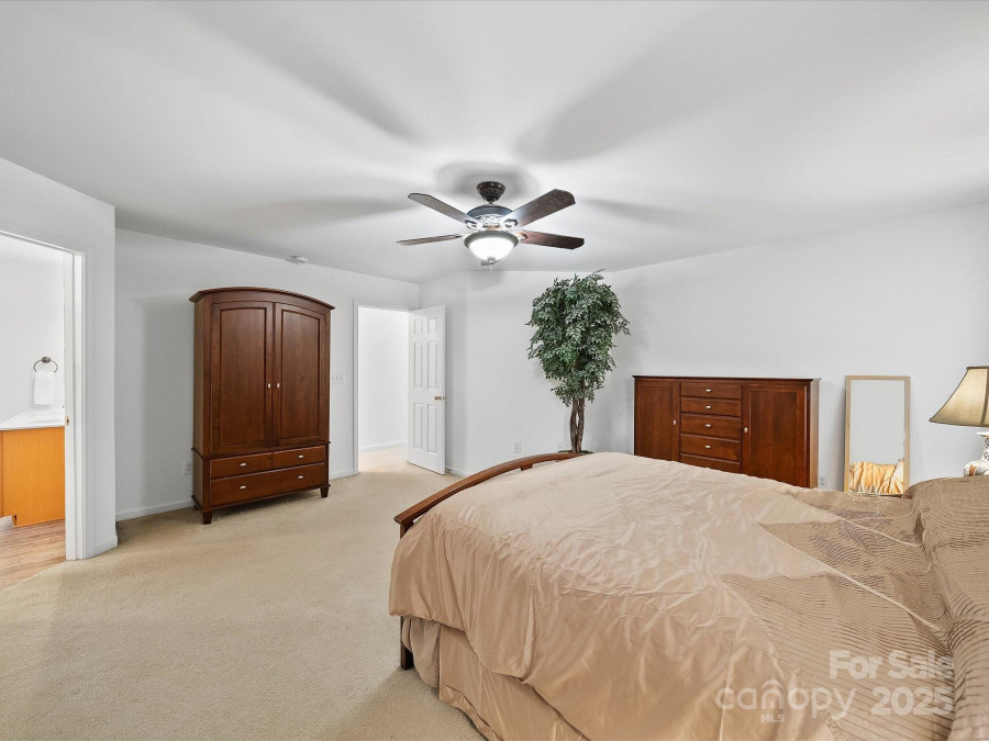 2306 Nettleton Ct Matthews, NC 28105