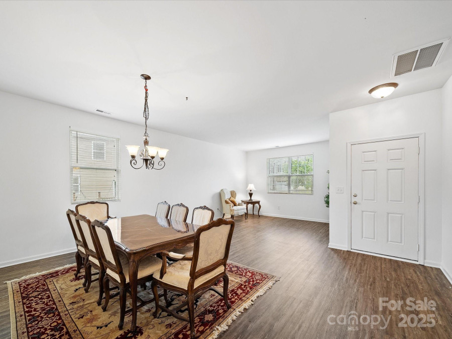 2306 Nettleton Ct Matthews, NC 28105