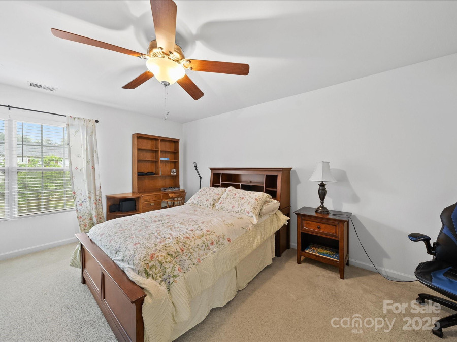 2306 Nettleton Ct Matthews, NC 28105