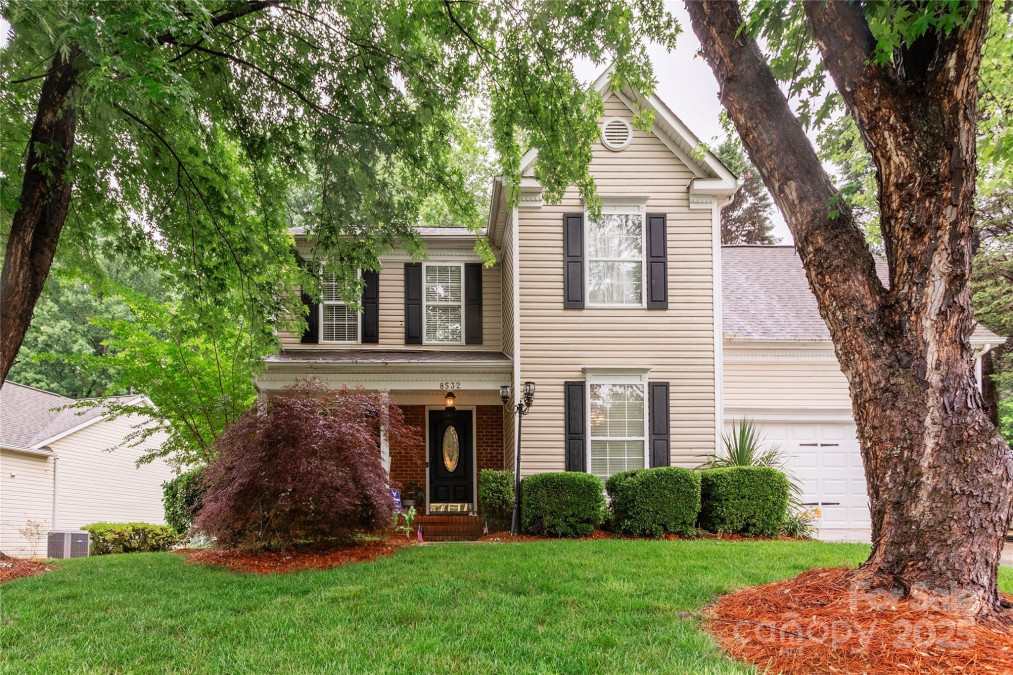 8532 Piccone Brook Ln Charlotte, NC 28216