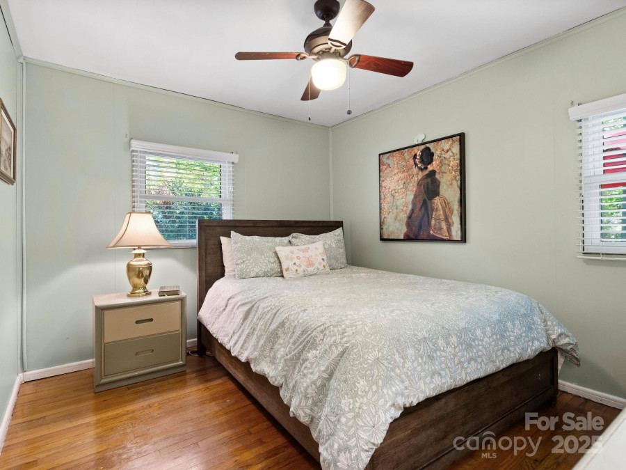 52 Fairway Dr Asheville, NC 2805