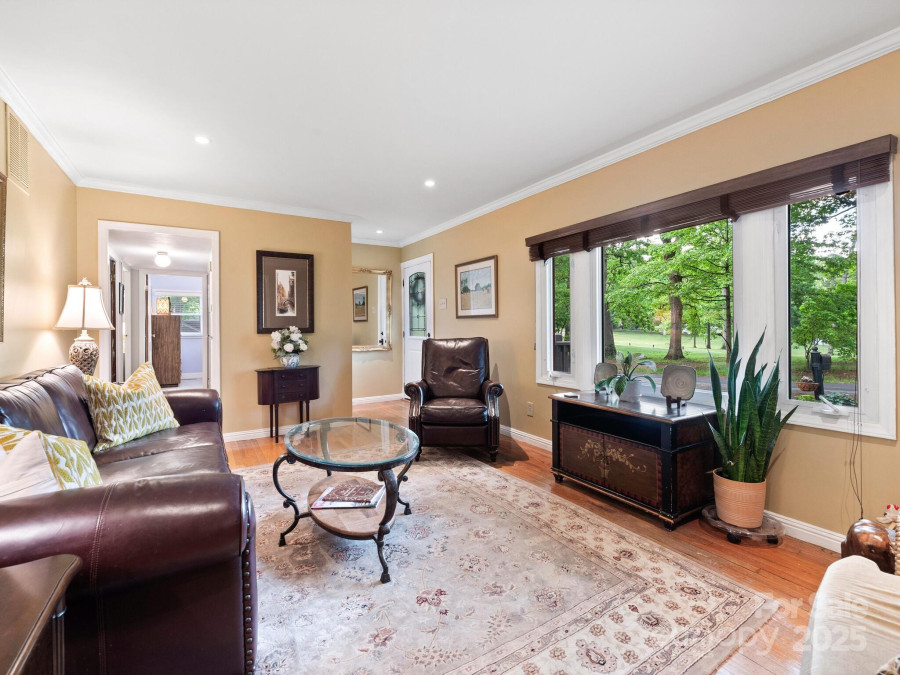 52 Fairway Dr Asheville, NC 2805