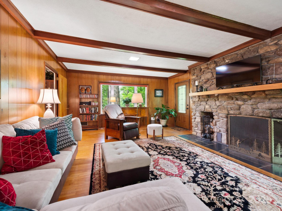 52 Fairway Dr Asheville, NC 2805