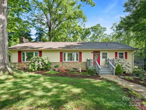 52 Fairway Dr Asheville, NC 2805