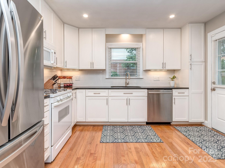 1227 Seneca Pl Charlotte, NC 28210