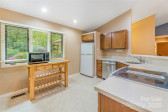 30 Robin Ln Asheville, NC 28806