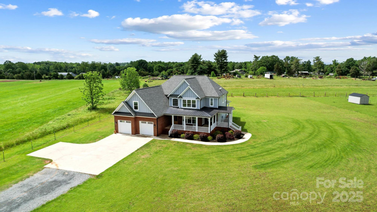 3707 Seagrave Farm Rd Concord, NC 28025
