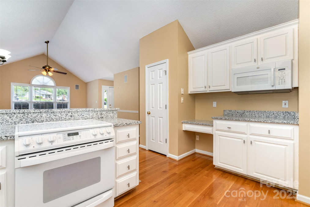 1318 Candlewood Dr Gastonia, NC 28052