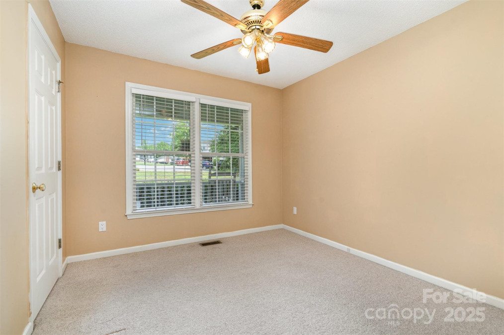 1318 Candlewood Dr Gastonia, NC 28052
