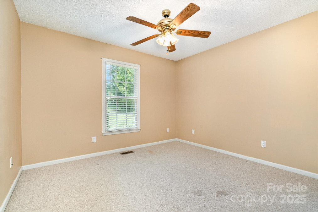 1318 Candlewood Dr Gastonia, NC 28052