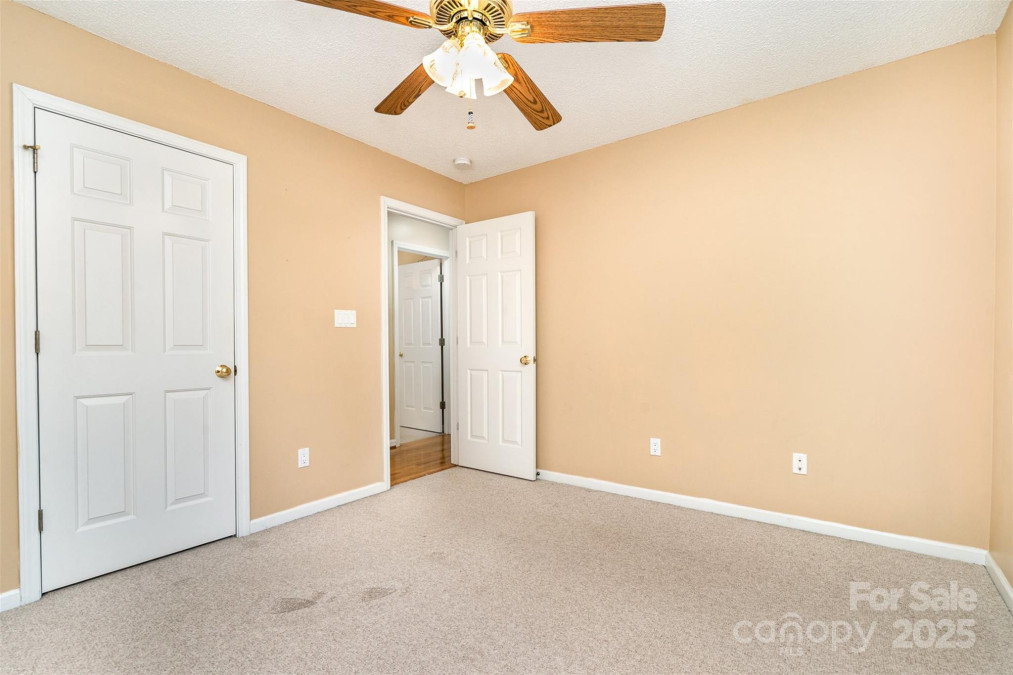 1318 Candlewood Dr Gastonia, NC 28052