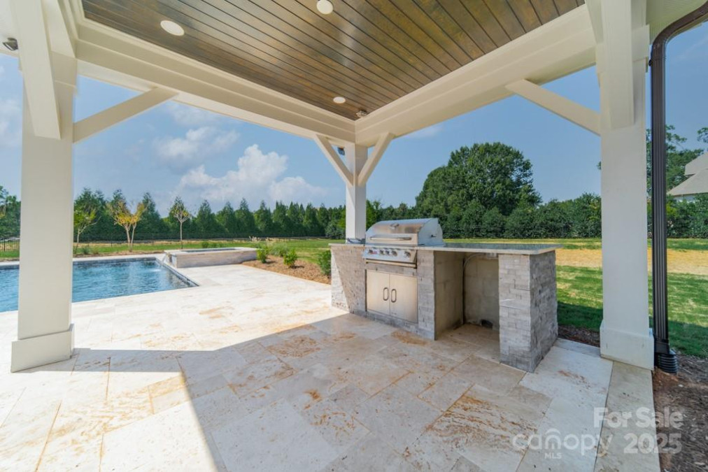 306 Sugar Maple Ln Matthews, NC 28104