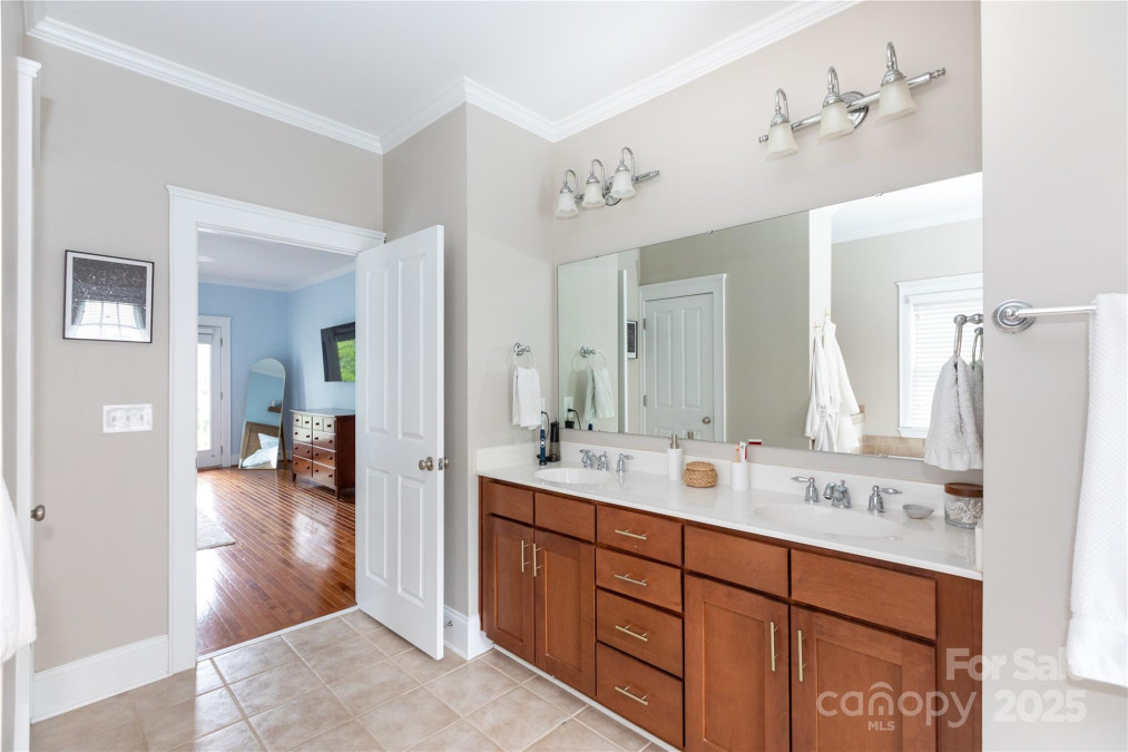 4516 Night Heron Ln Charlotte, NC 28211