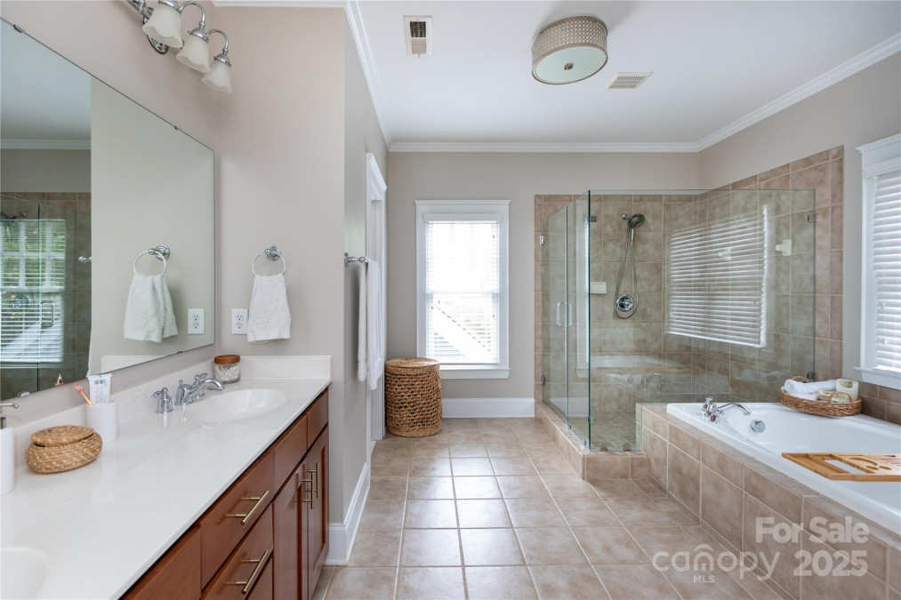 4516 Night Heron Ln Charlotte, NC 28211
