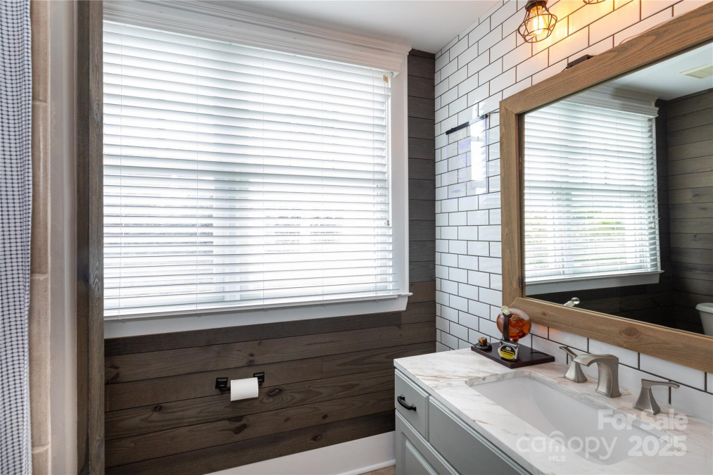 4516 Night Heron Ln Charlotte, NC 28211