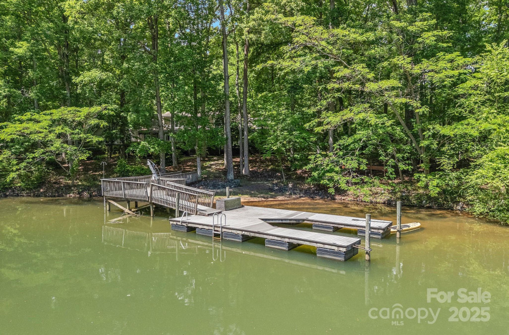 188 Stonemarker Rd Mooresville, NC 28117