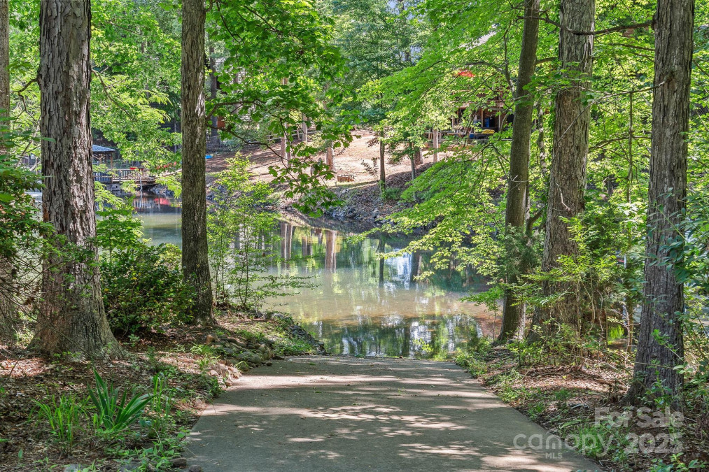 188 Stonemarker Rd Mooresville, NC 28117