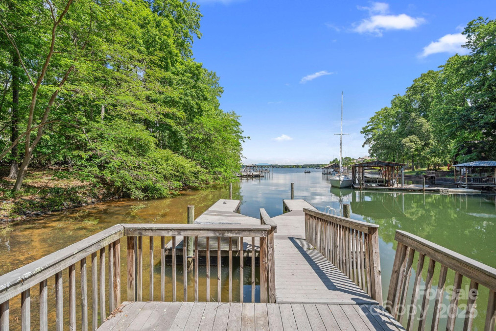 188 Stonemarker Rd Mooresville, NC 28117